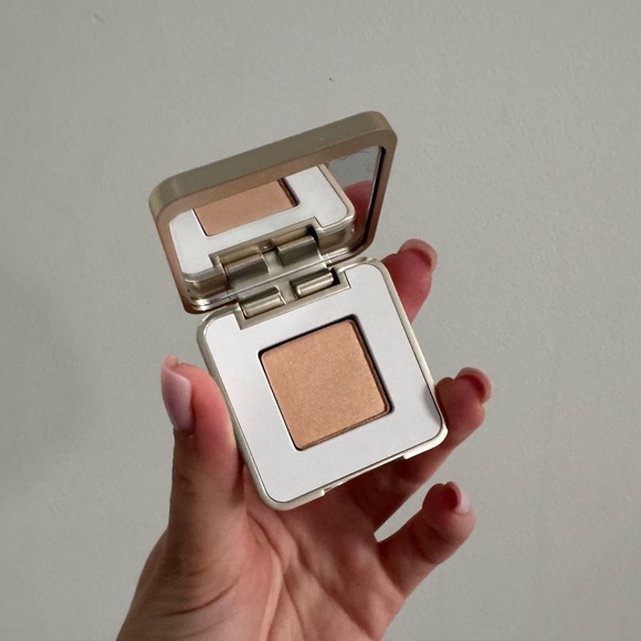 jane iredale Other - Jane Iredale PurePressed Eye shadow Shade: Pure Gold, 1.3 g